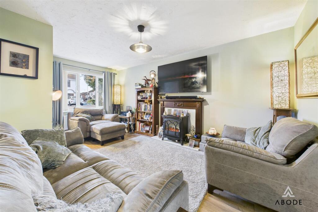 CAM03473G0-PR0497-STILL022.jpg