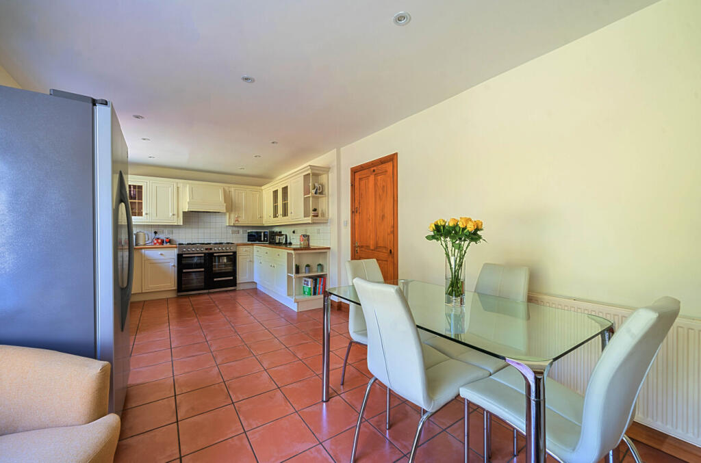 29-681e19e0a2e37-...