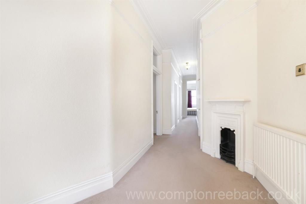 Hallway.jpg