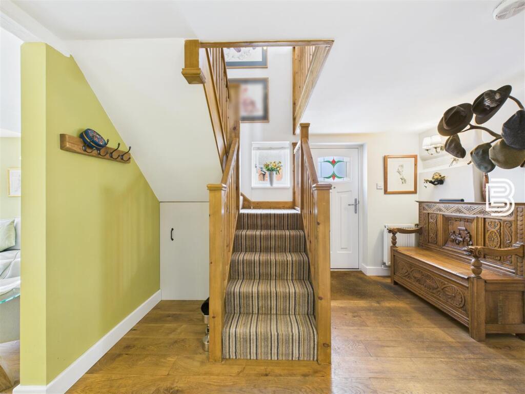 Entrance Hall (2).jpg