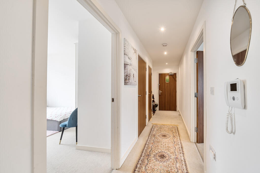 1317430-7-6876330...