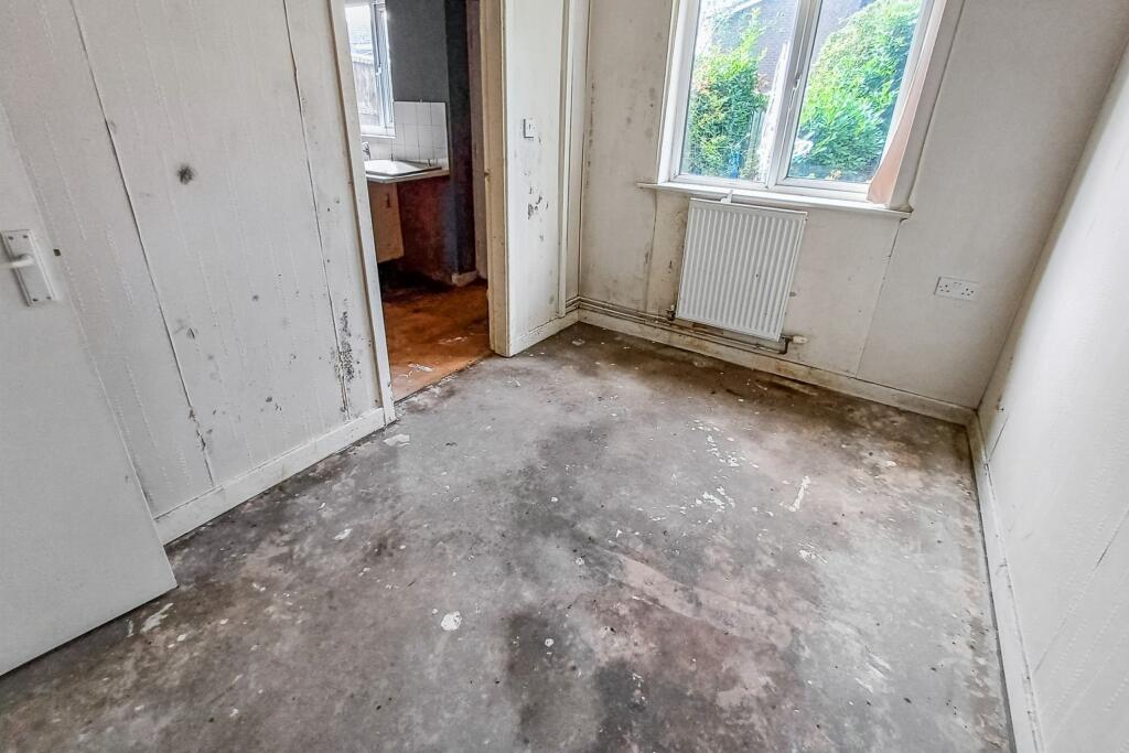 82 Jocelyn Street, Monsall, Manchester, Greater Manchester, M40 8BF