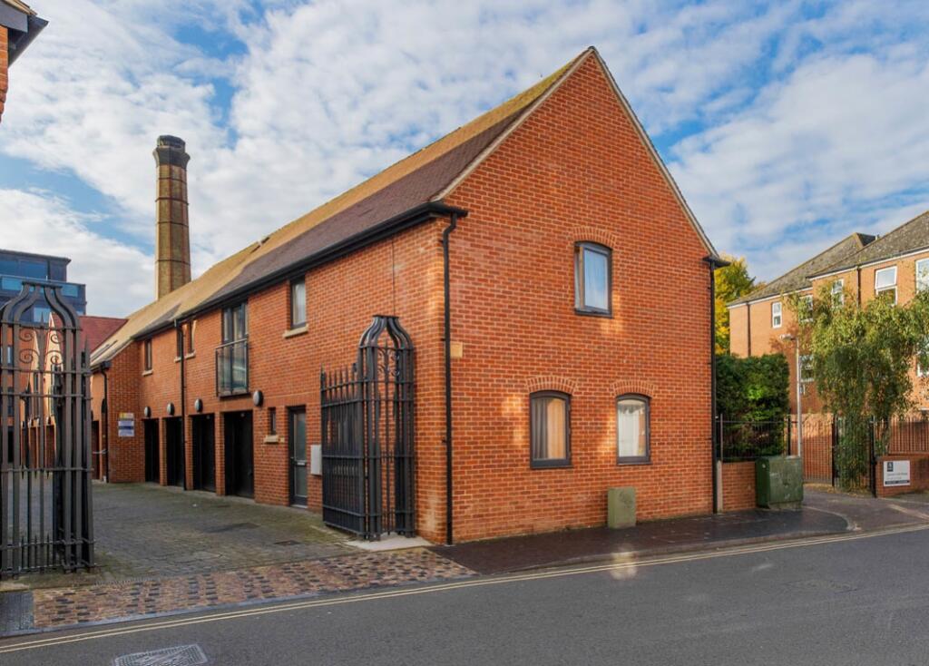 The-Gatehouse-Low-Res-8