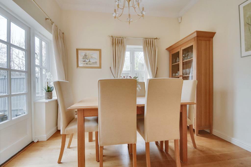 Dining (Portal Size).jpg