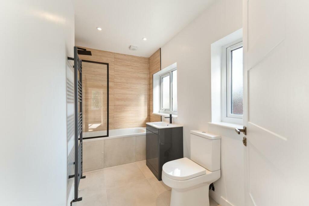 26 Westbury Rd Nottingham NG5 1EP