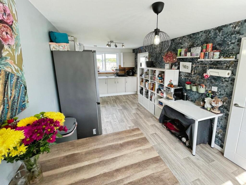 cb9d29e9-A-4649-B9EE-BFEAD75C428C-1846-00000E72F31