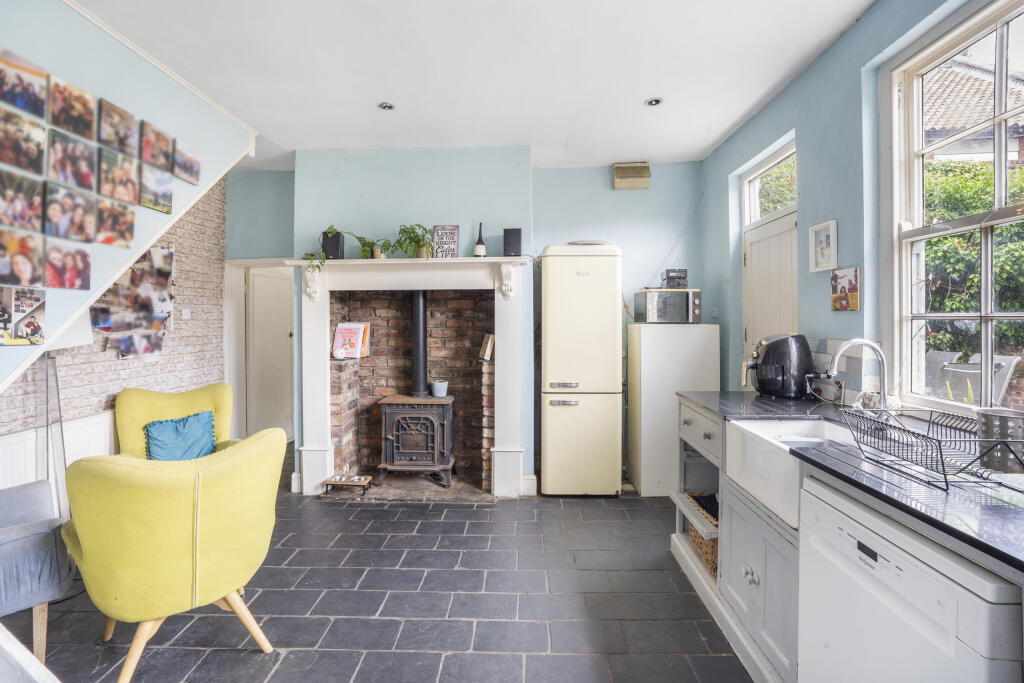 Kitchen 2