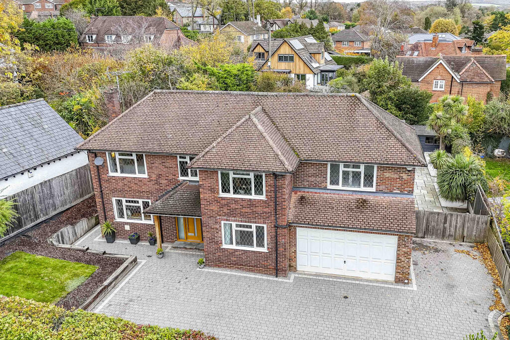 8 Spinfield Lane West, SL7 2DB Drone (LOW RES)-1