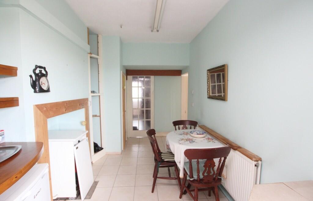 3-bed detached ho...