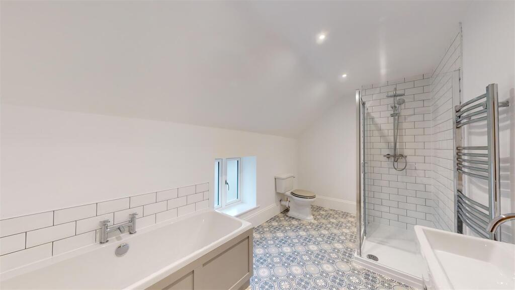 Shrewsbury Road, 129 Shawbury Bathroom.jpg