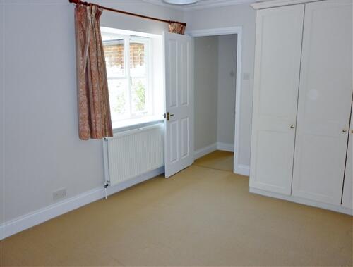 Photo 09