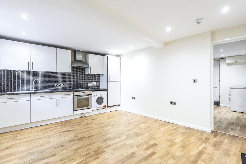 Living/Dining Area
