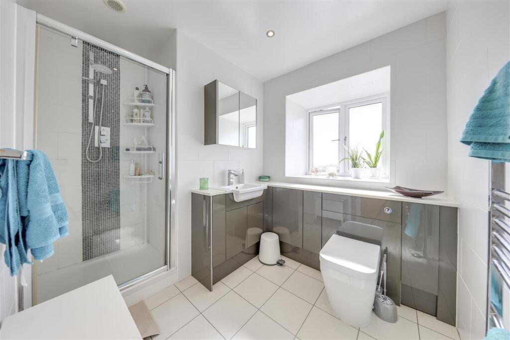 En Suite Shower Room