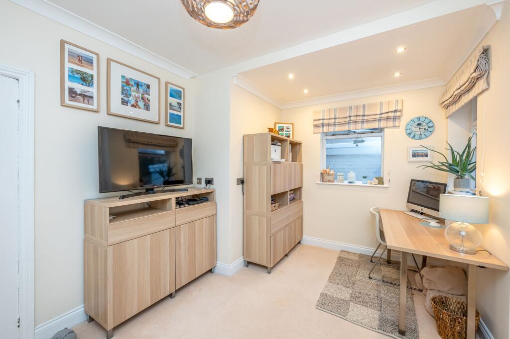 Sitting Room / Study