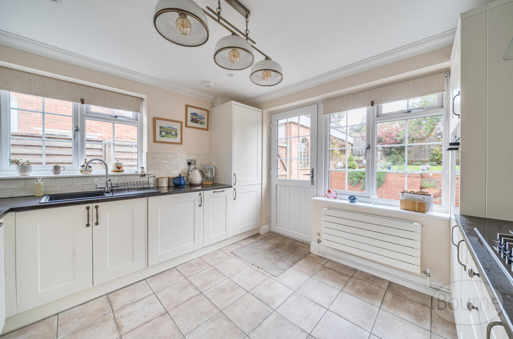 5ce3c9b0-9bf2-40c...