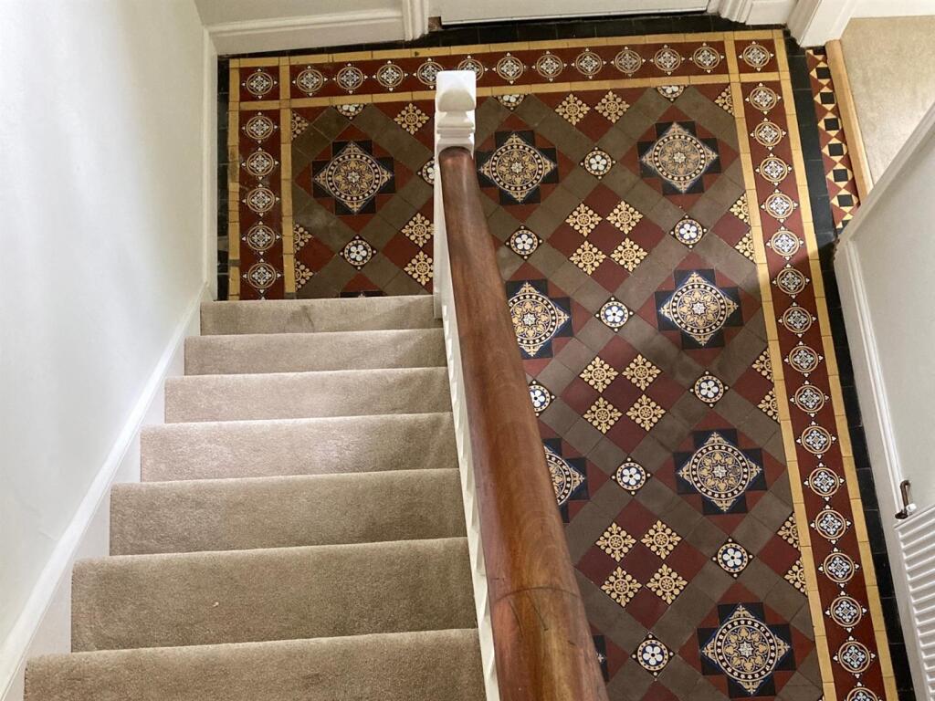 hallway front  door.jpg