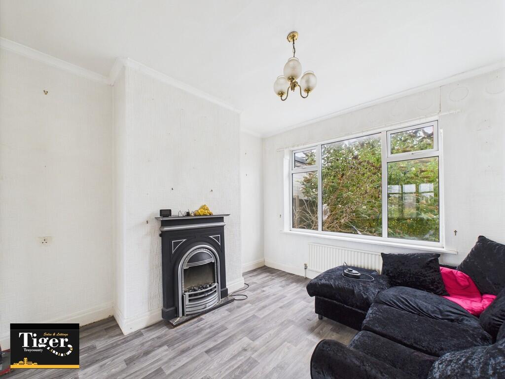 CAM02176G0-PR0645...