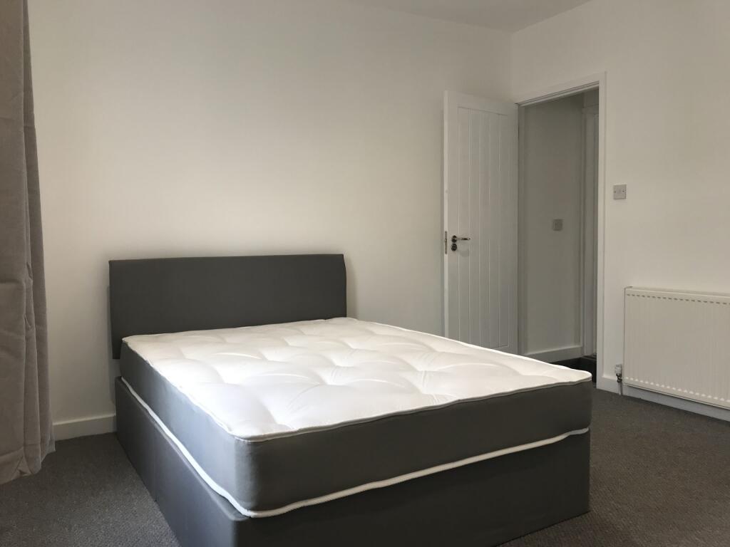 Bedroom 1 - 9 Westfield.jpg