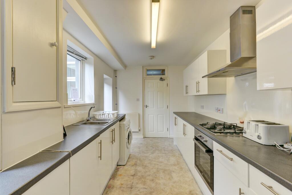 154 Springfield Road GF Kitchen (2)