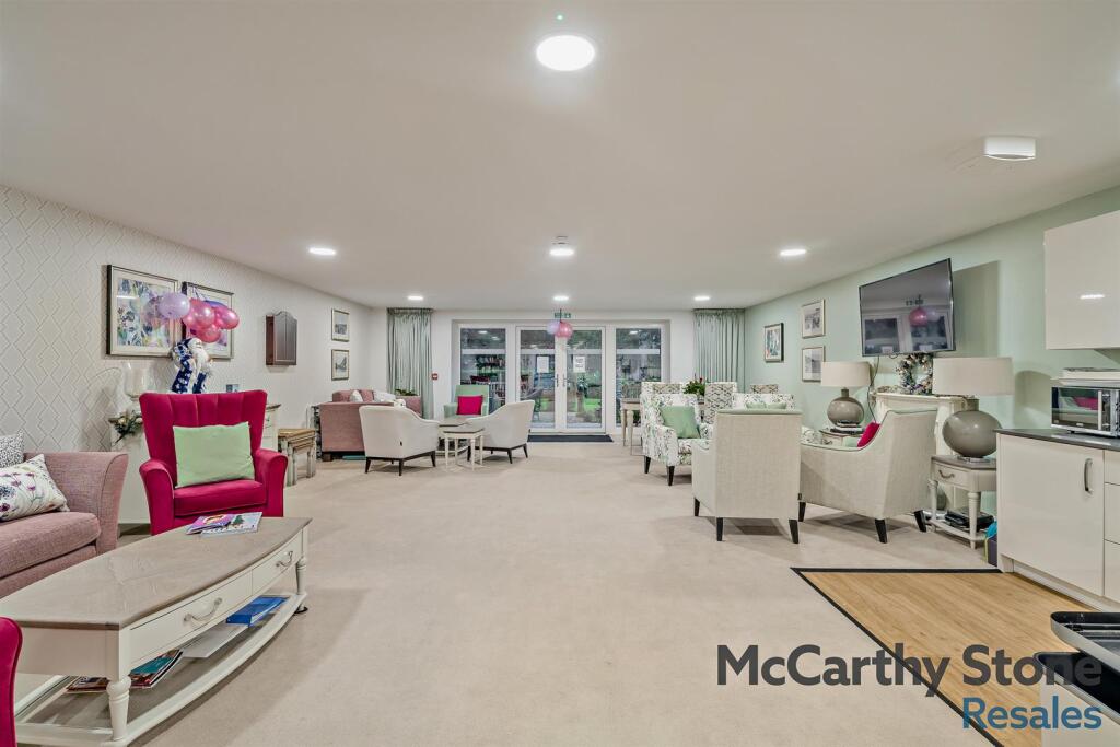 8673903-interior16-800.jpg