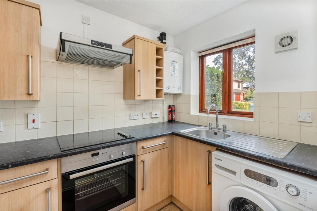 85 Parklands, Banbury-13.jpg