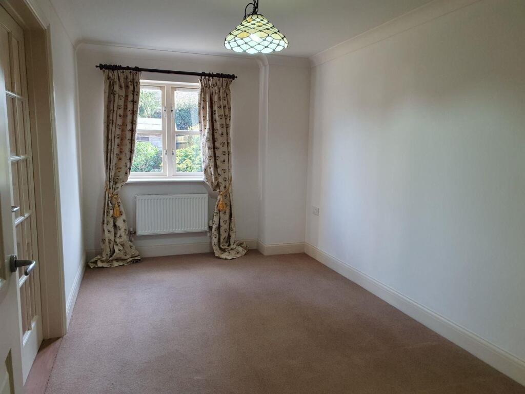 Dining Room.jpg