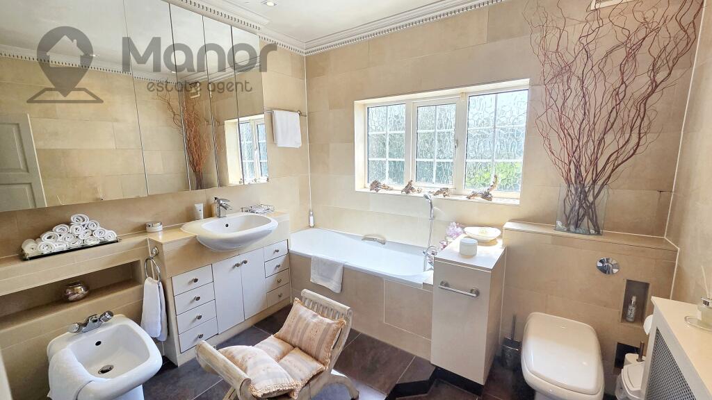 WhatsApp Image 2025-07-19 at 10.50.50 (1)