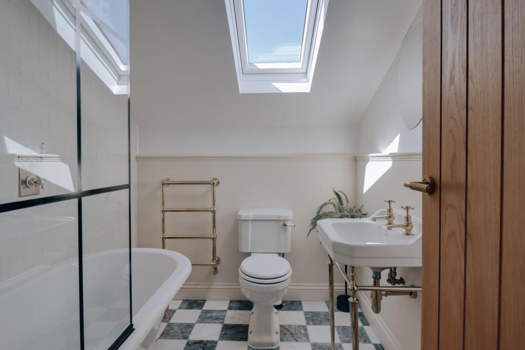 Family bathroom
