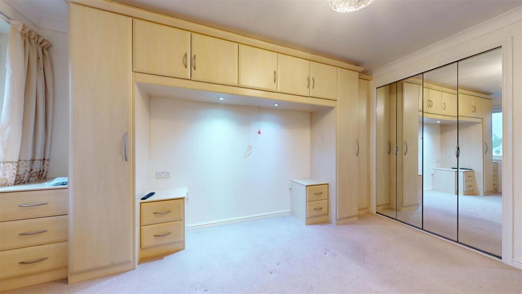 Henbury Court Bedroom