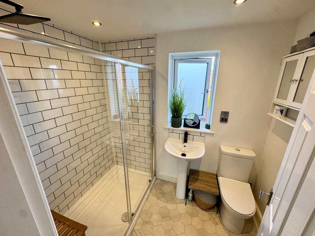 Master Ensuite