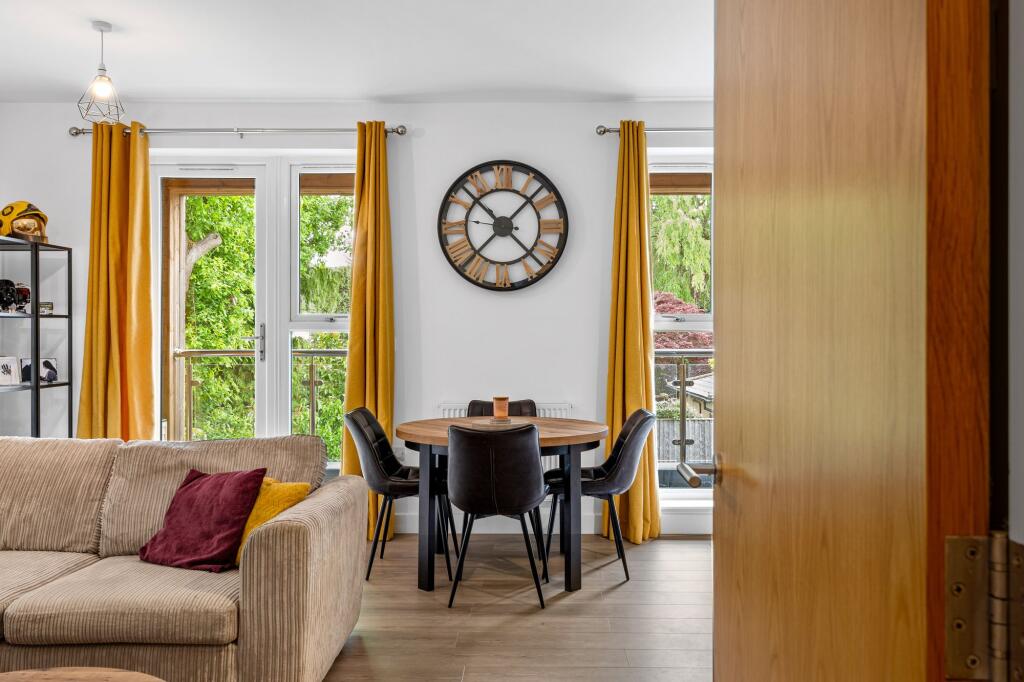 Lounge/Kitchen/Dining Area