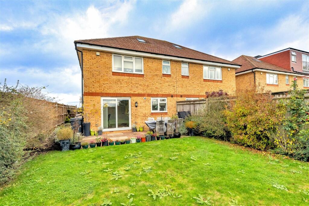 61  Upland Road  (8).jpg