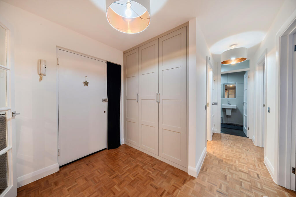 1393142-20-6943d8...