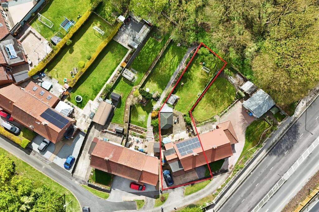 Aerial view of the property / land boundary