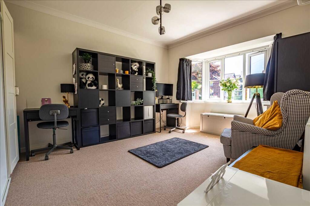 PLAYROOM/OFFICE