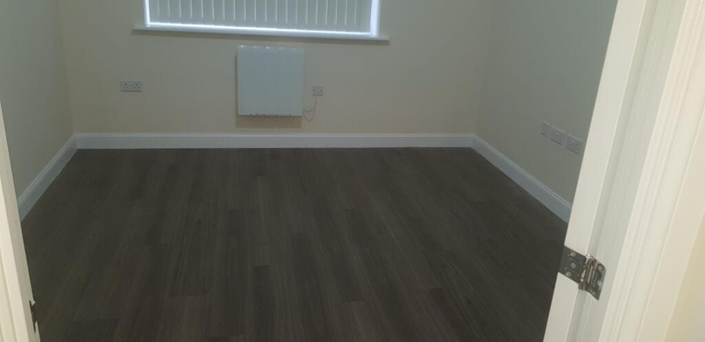bedroom middle