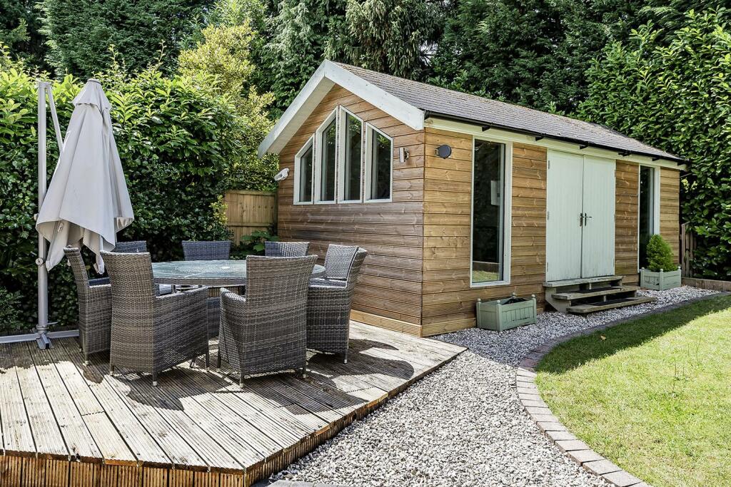 Outbuilding gym
