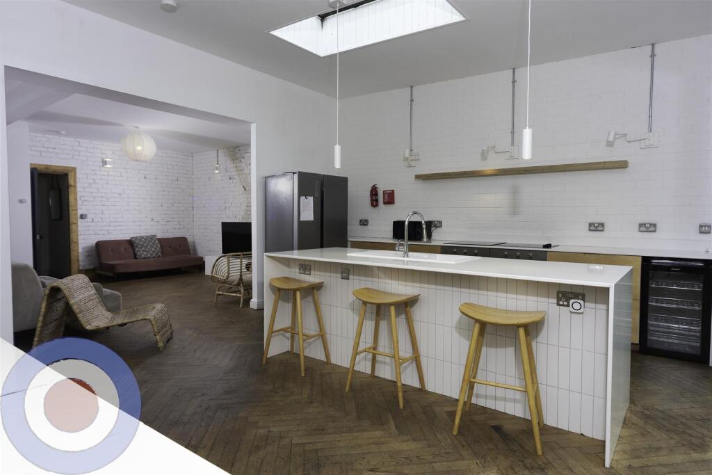 kitchen_2-Edit.jpg