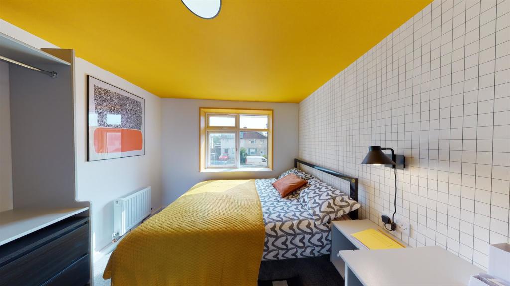 Bed 4 (4).jpg