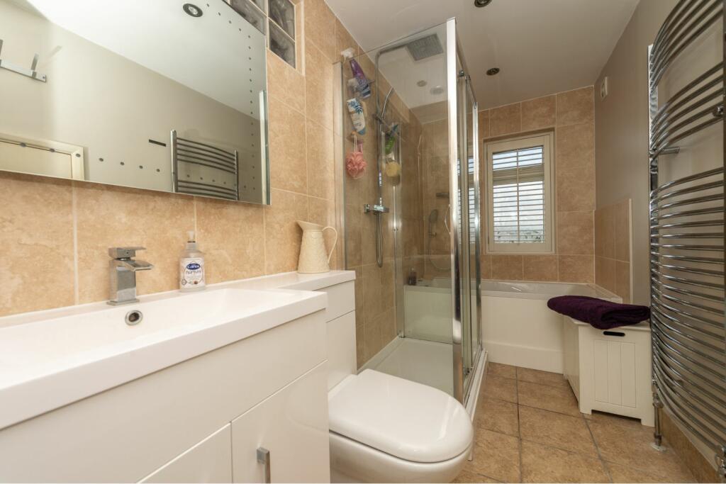 Master En-suite