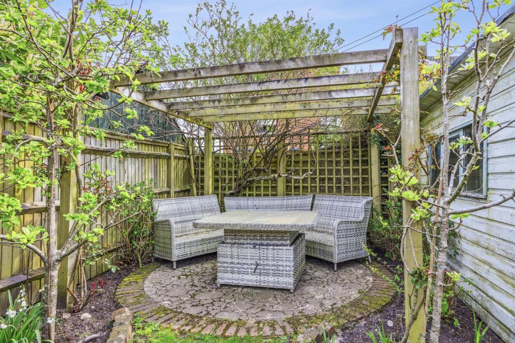 88914_17 Oliver Road(25)_low.jpg