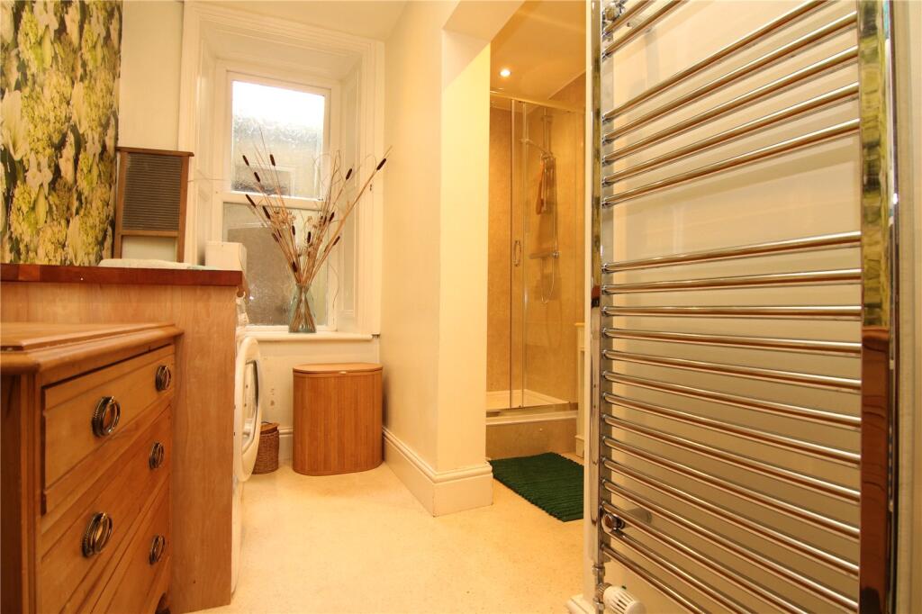Utility/Shower Room