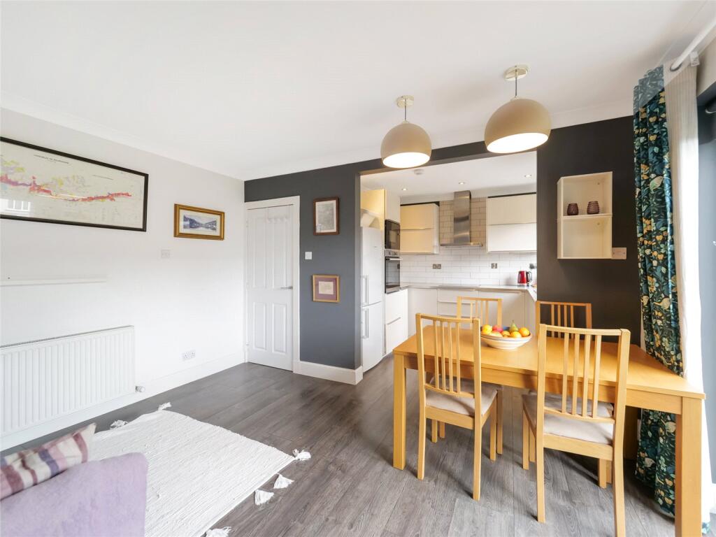 Dining/Sitting Rm