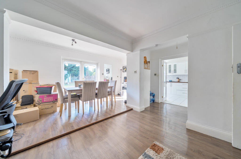 1361858-8-68dbcd2...