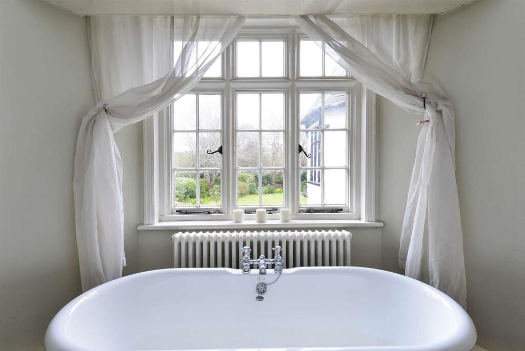 Bramley Lodge, High Street (4)-1920.jpg