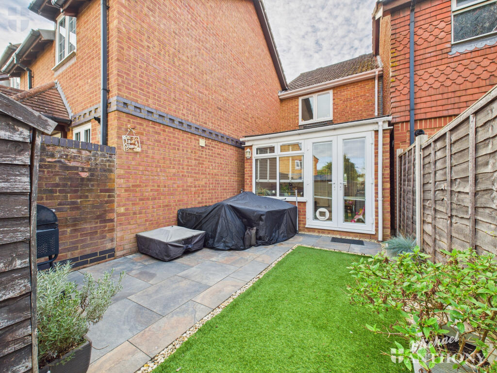 CAM03852G0-PR0429-STILL022