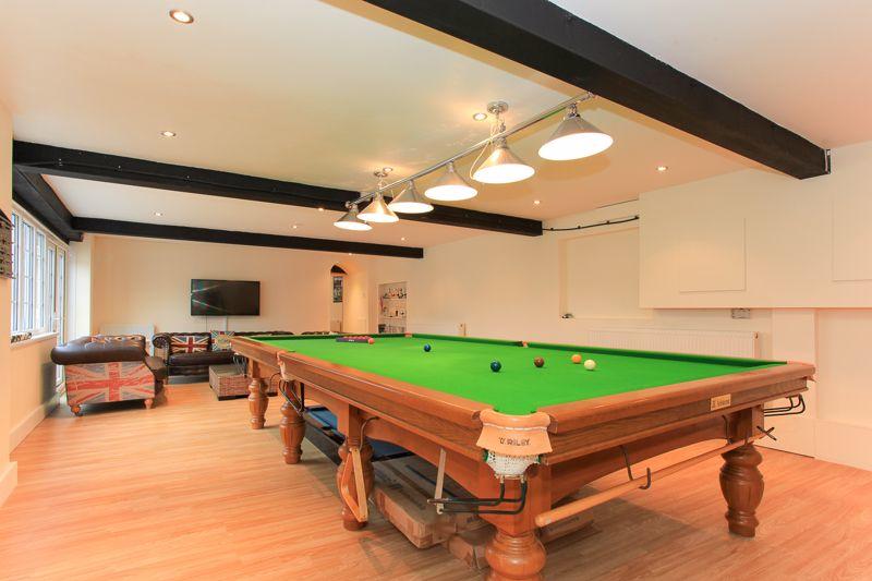 Snooker room w...
