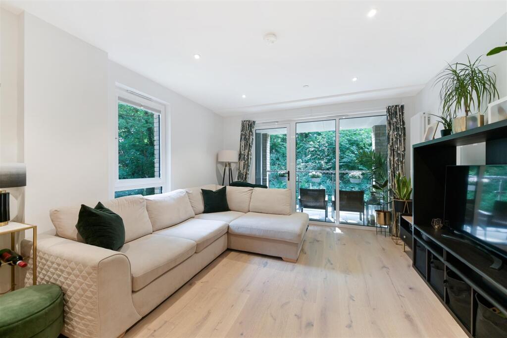 GARLAND HOUSE,23 (15).jpg