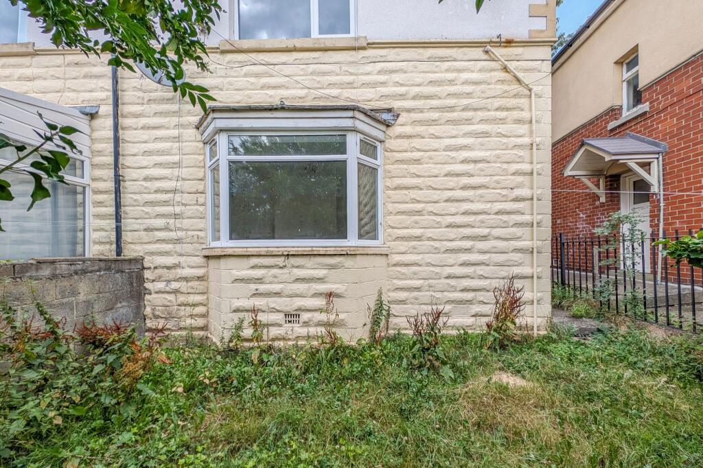 17 The Oval, Newcastle Upon Tyne, NE6 3LH