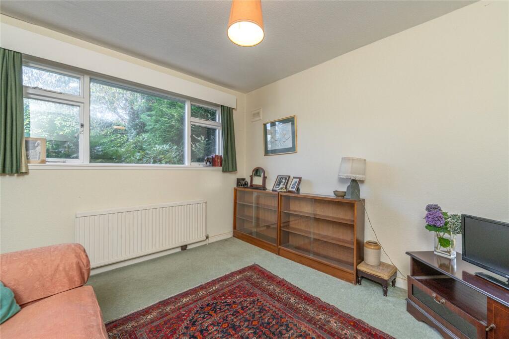 Bed 4/Family Room